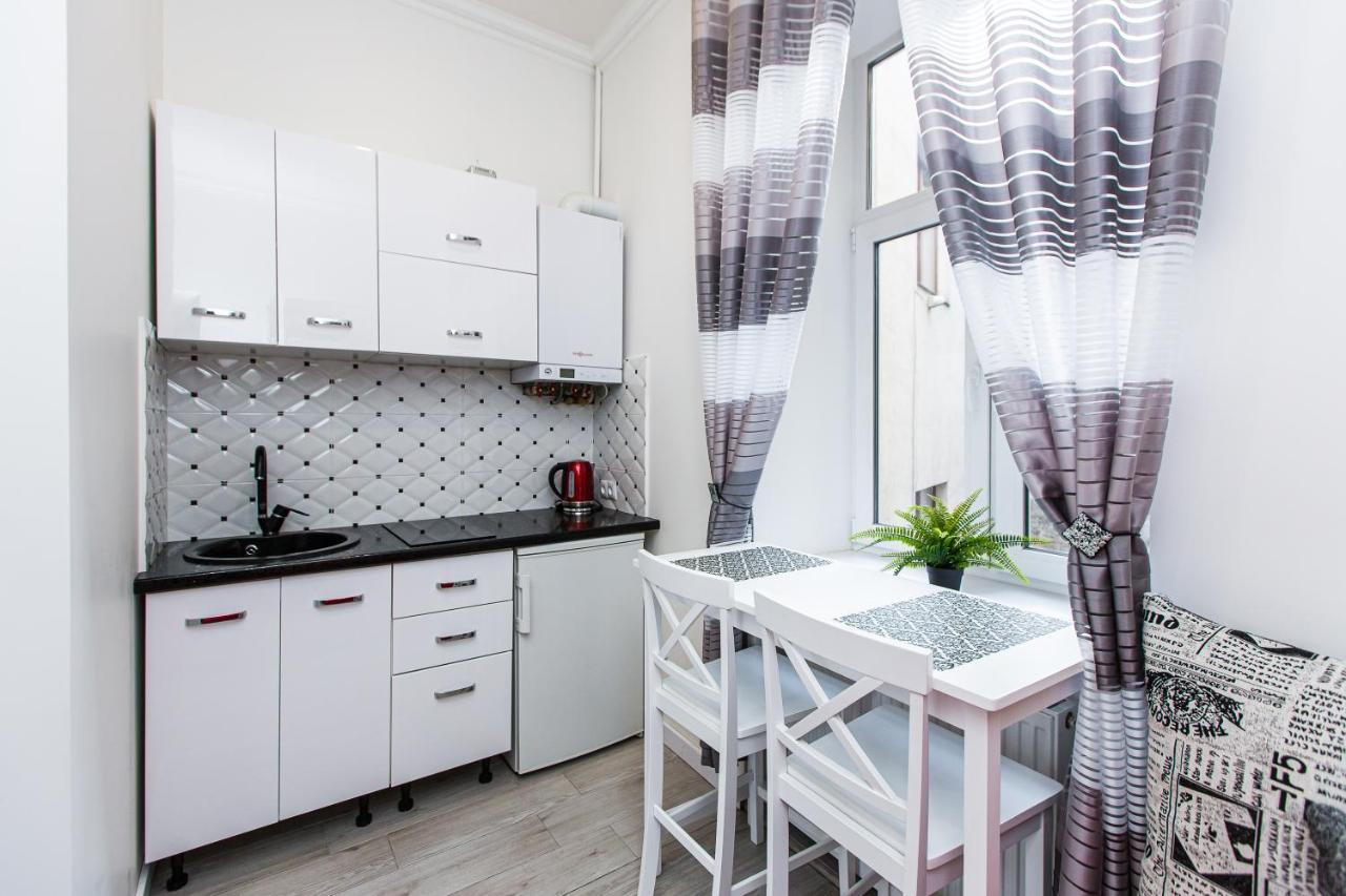 Однокомнатная Форум-Центр Apartment Lviv Exterior photo